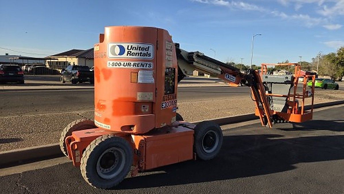 JLG E300AJP photo 5