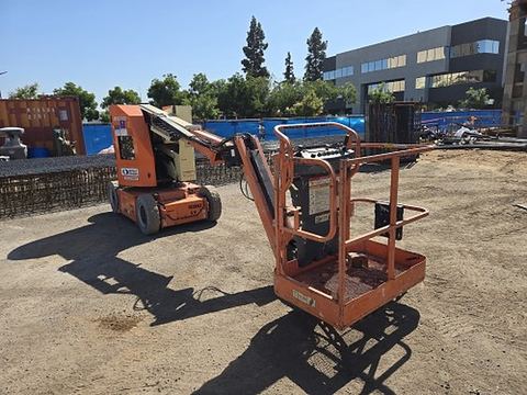 2015 JLG E300AJP Boom 30-33' Articulating Dc