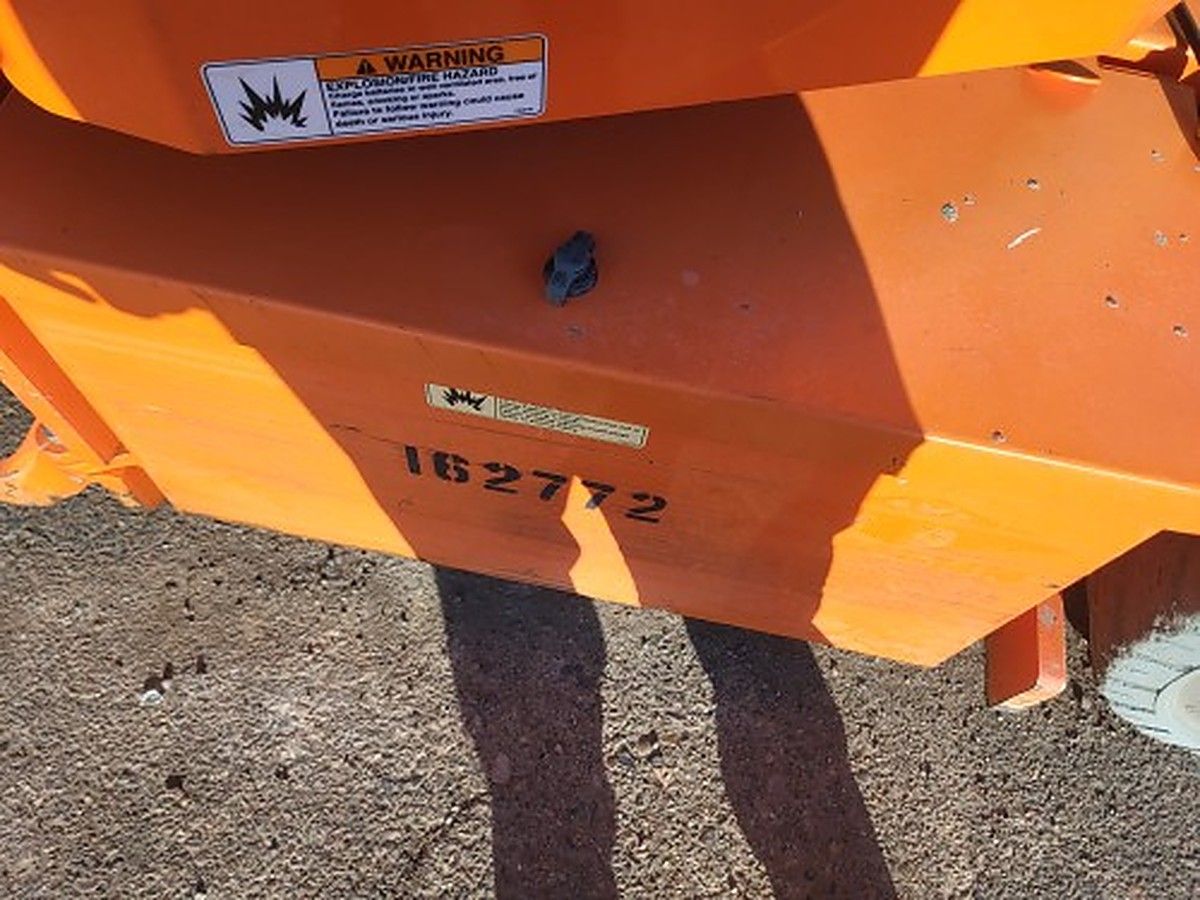 JLG E300AJP photo 5