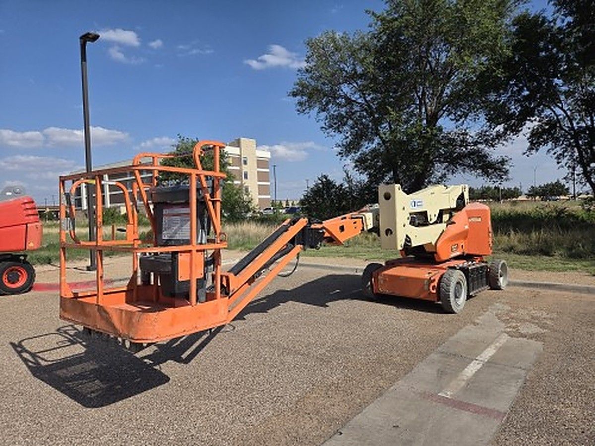 JLG E400AJPN photo 8