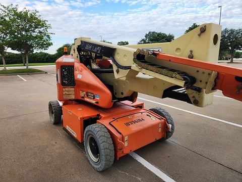 2015 JLG E400AJPN Boom 40-46' Articulating Elec Narrow