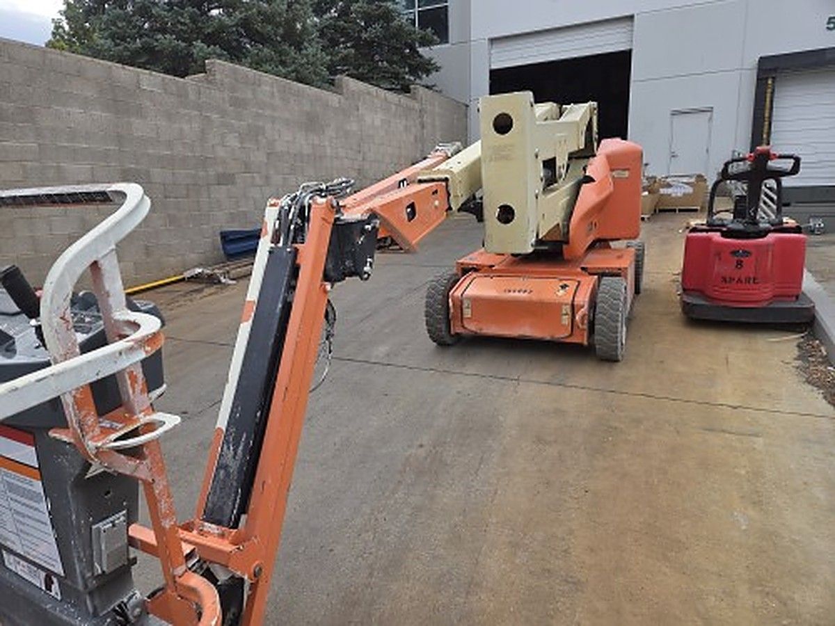 JLG E400AJPN photo 5