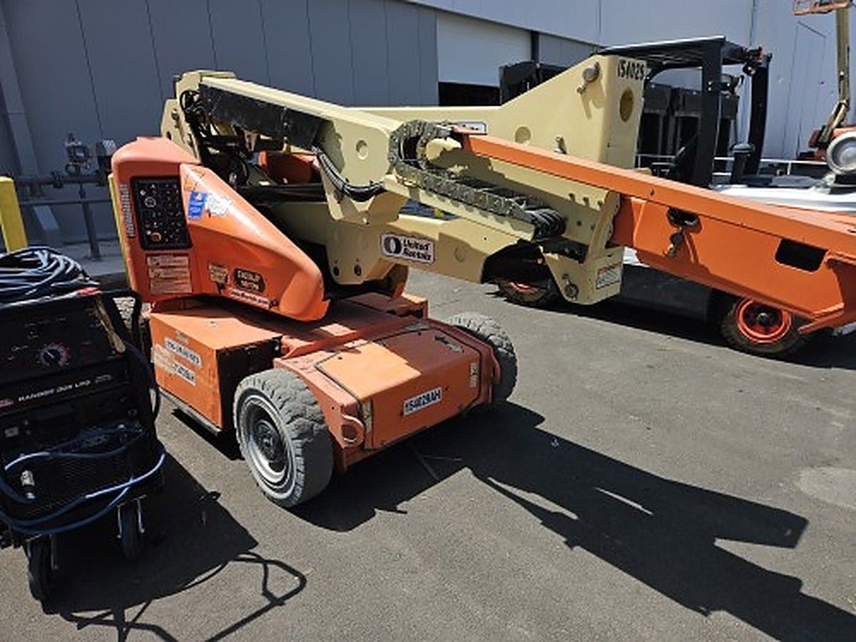 JLG E400AJPN photo 12
