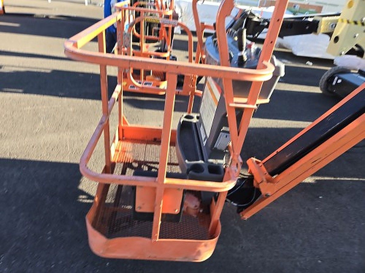 JLG E400AJPN photo 5