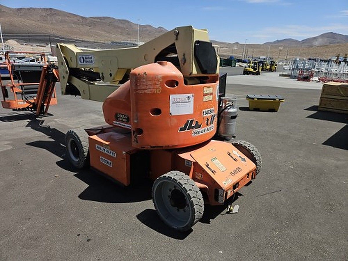 JLG E400AJPN photo 8