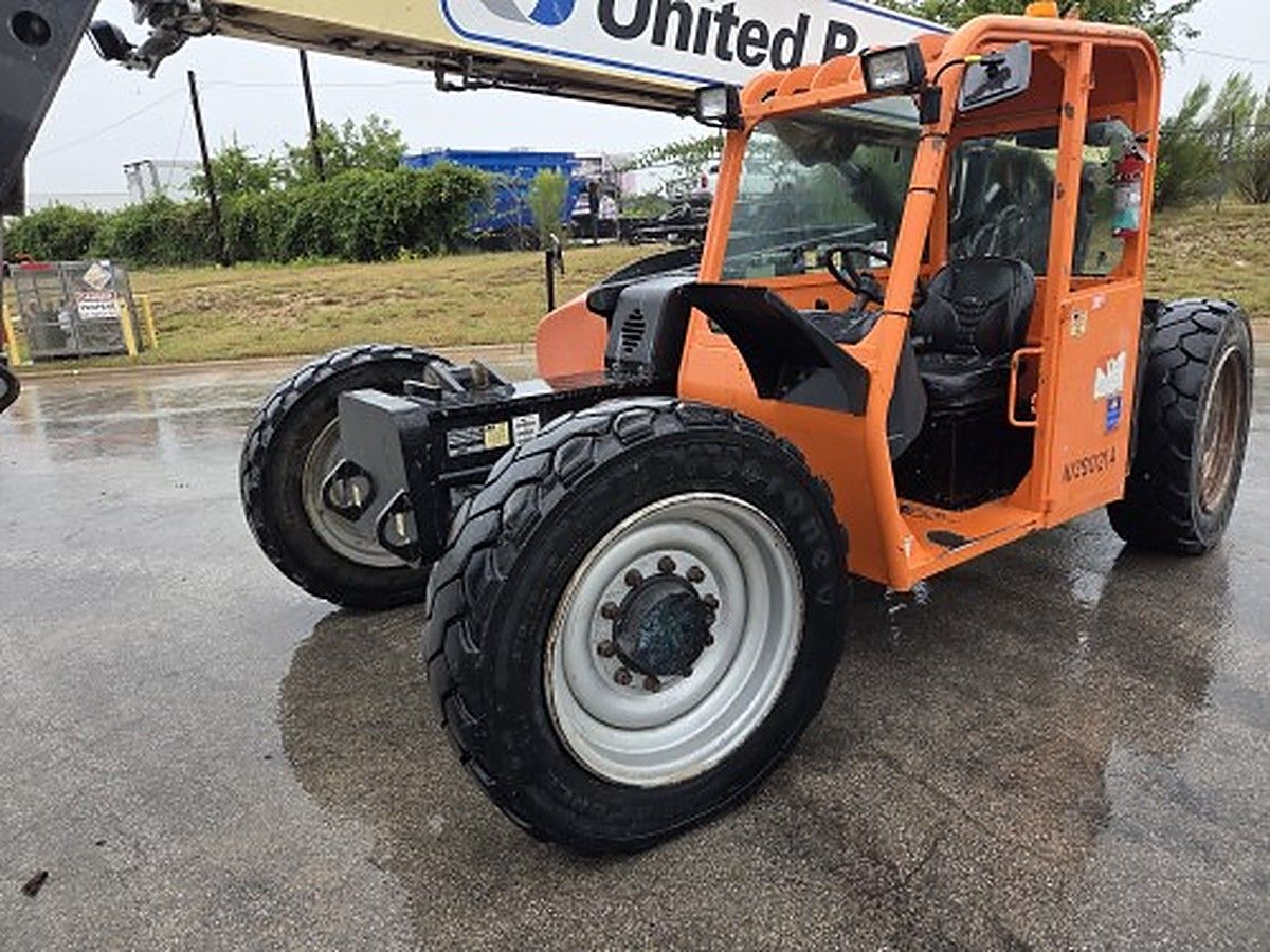 JLG G6-42A photo 8