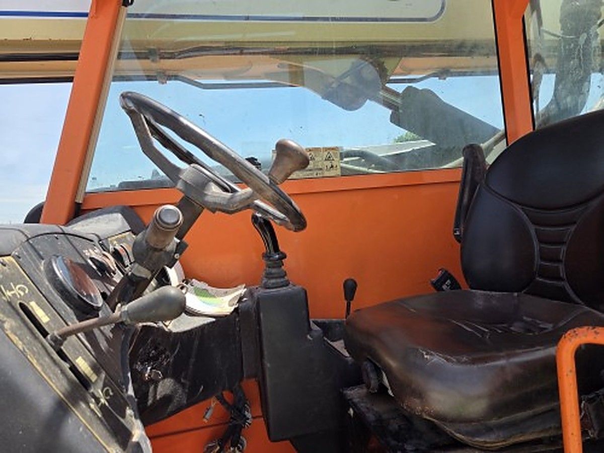 JLG G6-42A photo 4