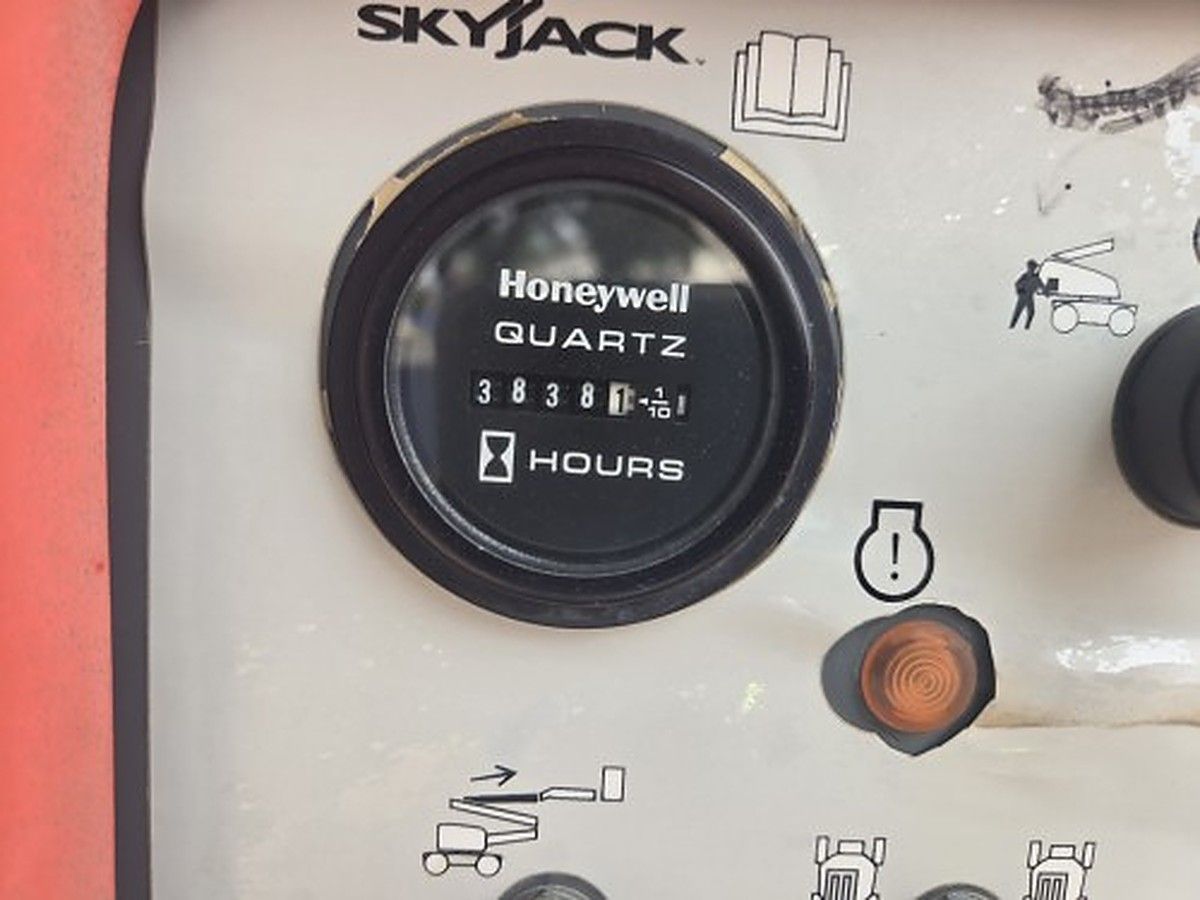 SKYJACK SJ63AJ photo 3