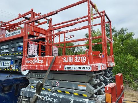 2015 SKYJACK SJIII3219 Scissor Lift 19' Electric