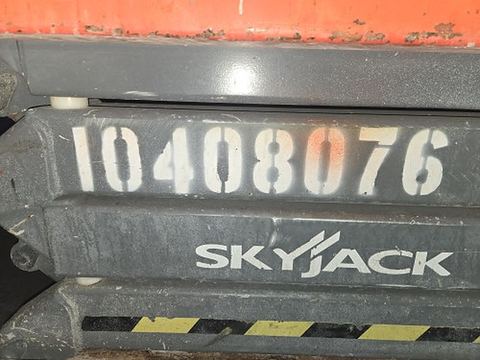 2015 SKYJACK SJIII3219 Scissor Lift 19' Electric