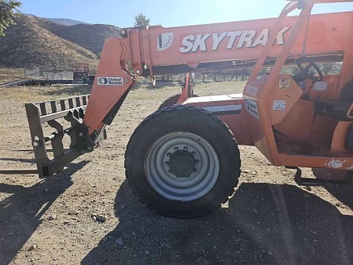 SKYTRAK 6042 photo 2