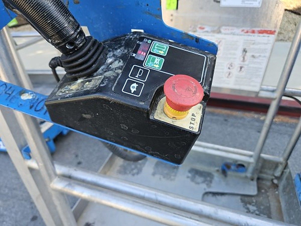 GENIE GR-12 photo 3