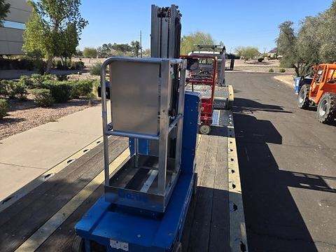 2016 GENIE GR-20 Vertical Lift 18-20' Elec Self Propelled