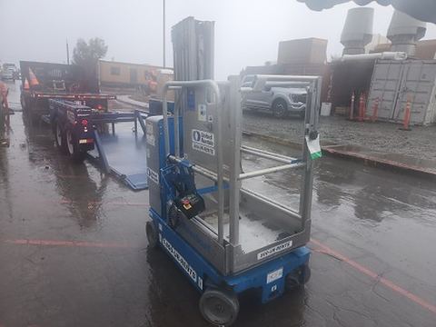 2016 GENIE GR-20 Vertical Lift 18-20' Elec Self Propelled