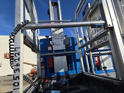 2016 GENIE GR-20 Vertical Lift 18-20' Elec Self Propelled