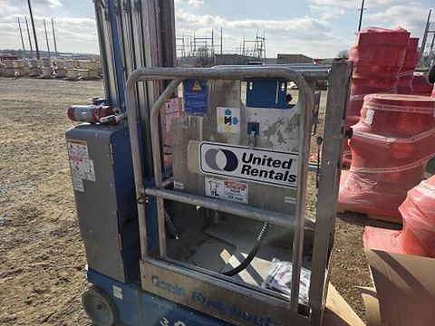 2016 GENIE GR-20 Vertical Lift 18-20' Elec Self Propelled