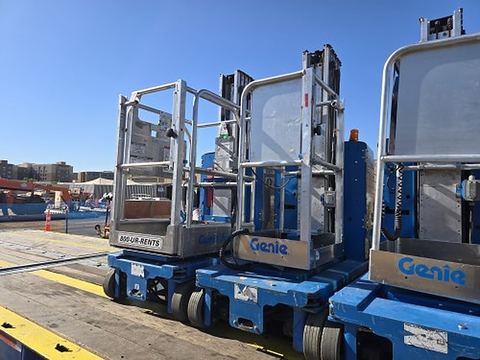 2016 GENIE GR-20 Vertical Lift 18-20' Elec Self Propelled