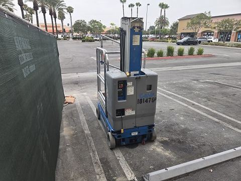 2016 GENIE GR-20 Vertical Lift 18-20' Elec Self Propelled