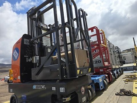 2016 GENIE GR-20 Vertical Lift 18-20' Elec Self Propelled