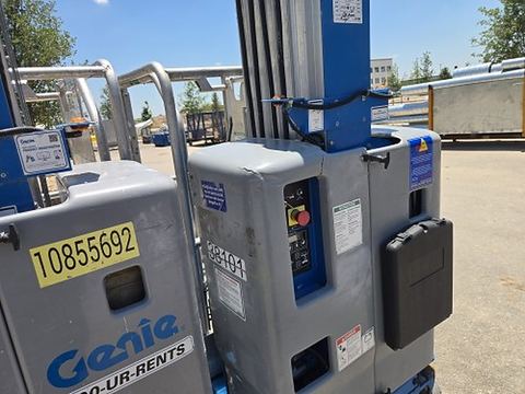 2016 GENIE GR-20 Vertical Lift 18-20' Elec Self Propelled