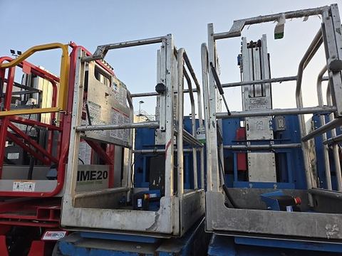 2016 GENIE GR-20 Vertical Lift 18-20' Elec Self Propelled