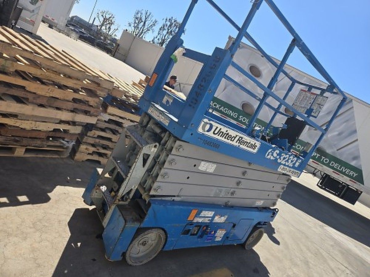 2016 GENIE GS-3232 for sale in Las Vegas, NV