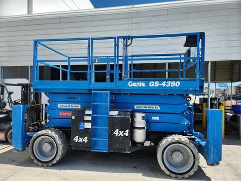 2016 GENIE GS-4390 RT Scissor Lift 36-49' Ic 4Wd