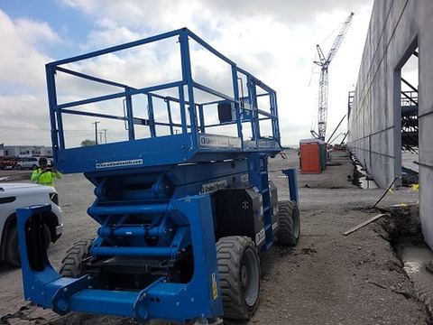 2016 GENIE GS-4390 RT Scissor Lift 36-49' Ic 4Wd