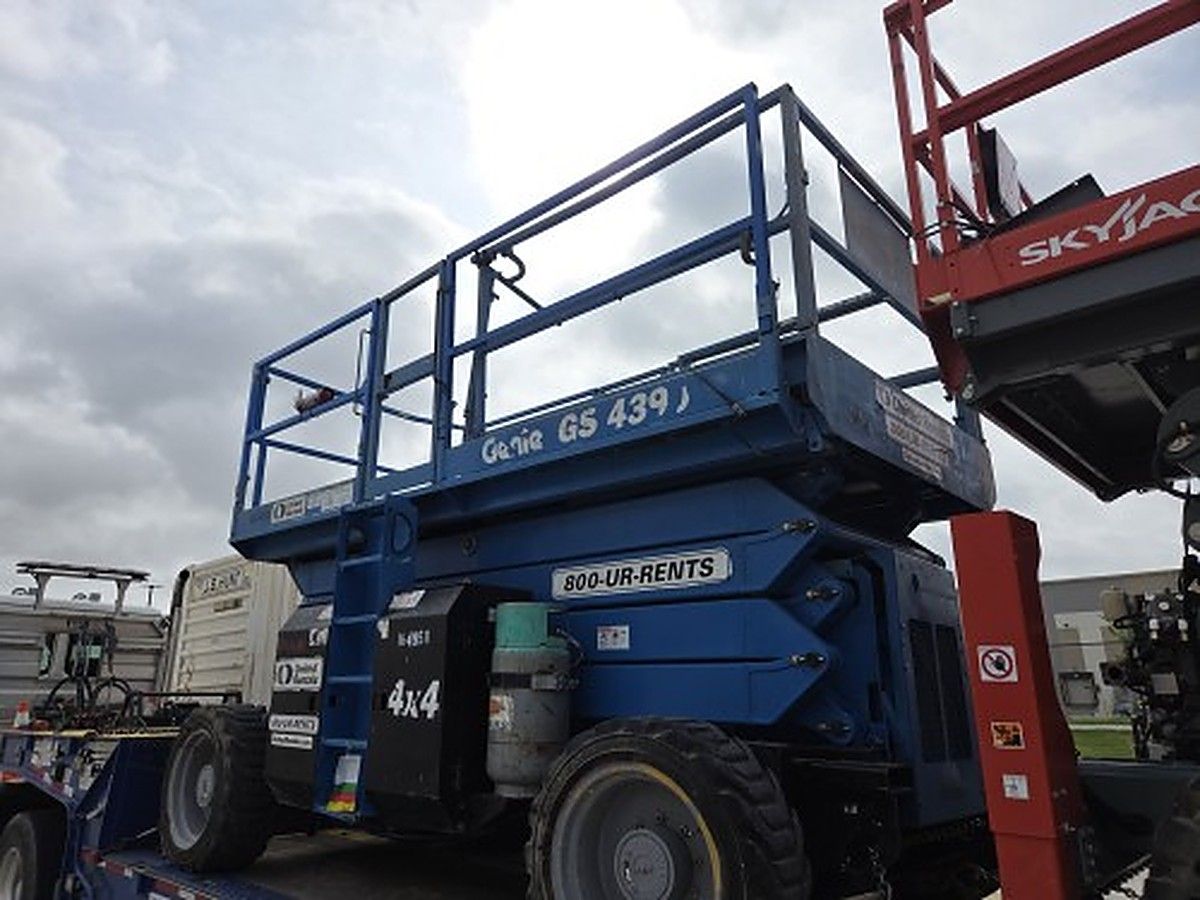 2016 GENIE GS-4390 RT for sale in Las Vegas, NV