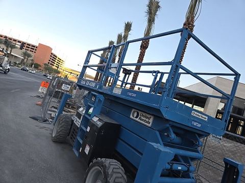 2016 GENIE GS-4390 RT Scissor Lift 36-49' Ic 4Wd