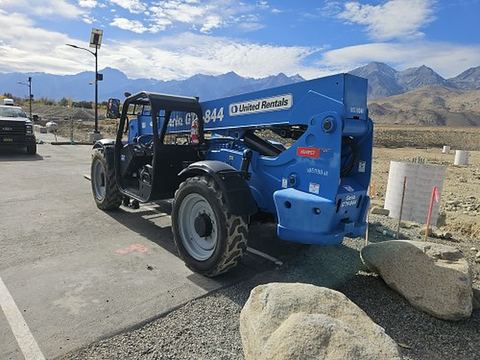 2016 GENIE GTH-844 Forklift Variable Reach 8000# 40-49'
