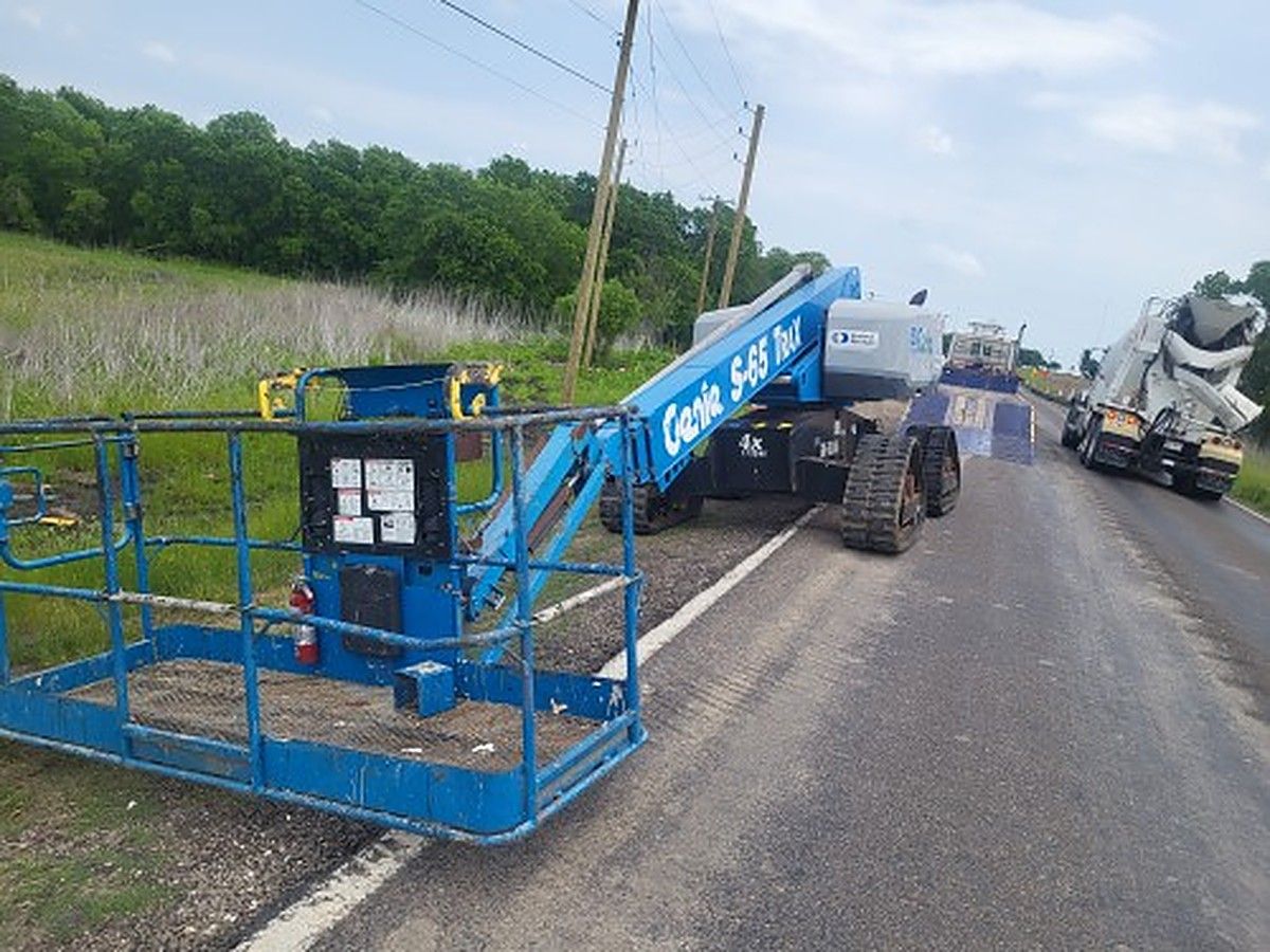 GENIE S-65TRAX photo 4