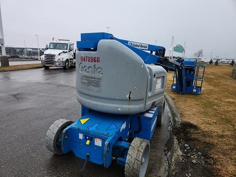 2016 GENIE Z-40/23N RJ Boom 40-46' Articulating Elec Narrow