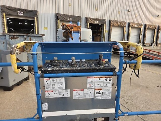 2016 GENIE Z-62/40 Boom 60-64' Articulating