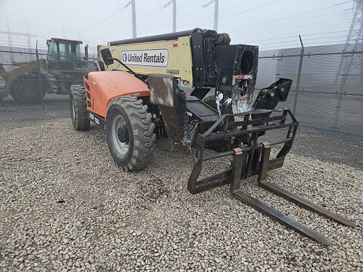 JLG 1055 photo 4