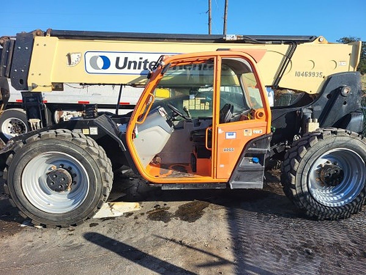 JLG 1055 photo 2