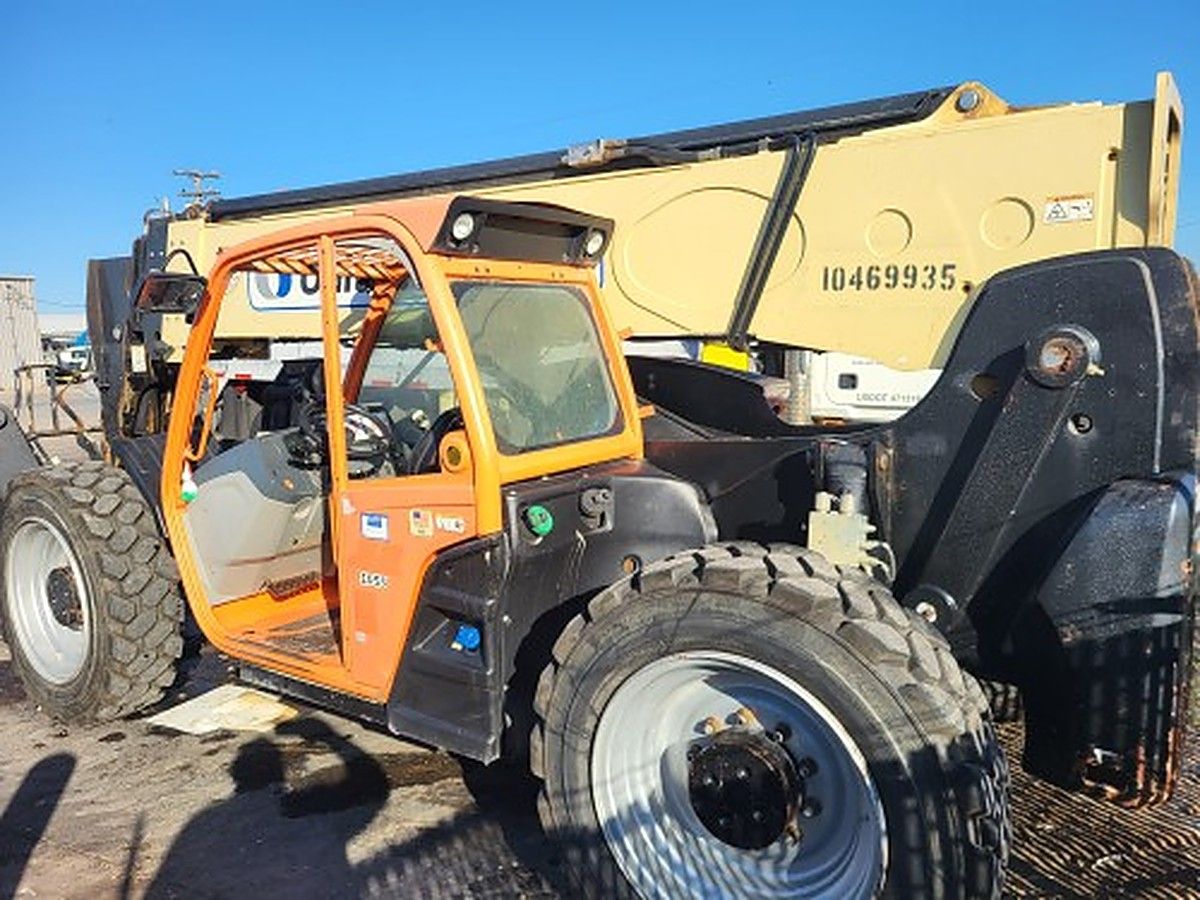 JLG 1055 photo 5