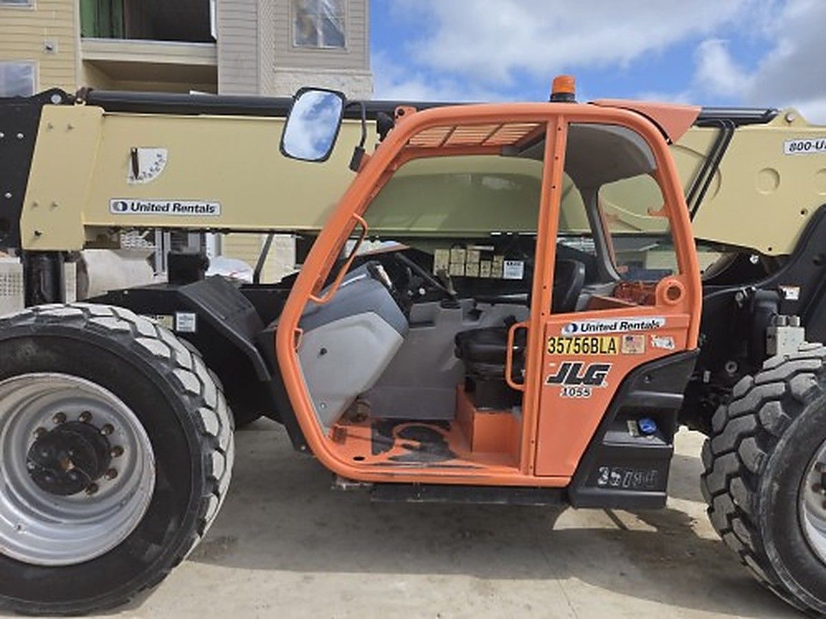 JLG 1055 photo 4