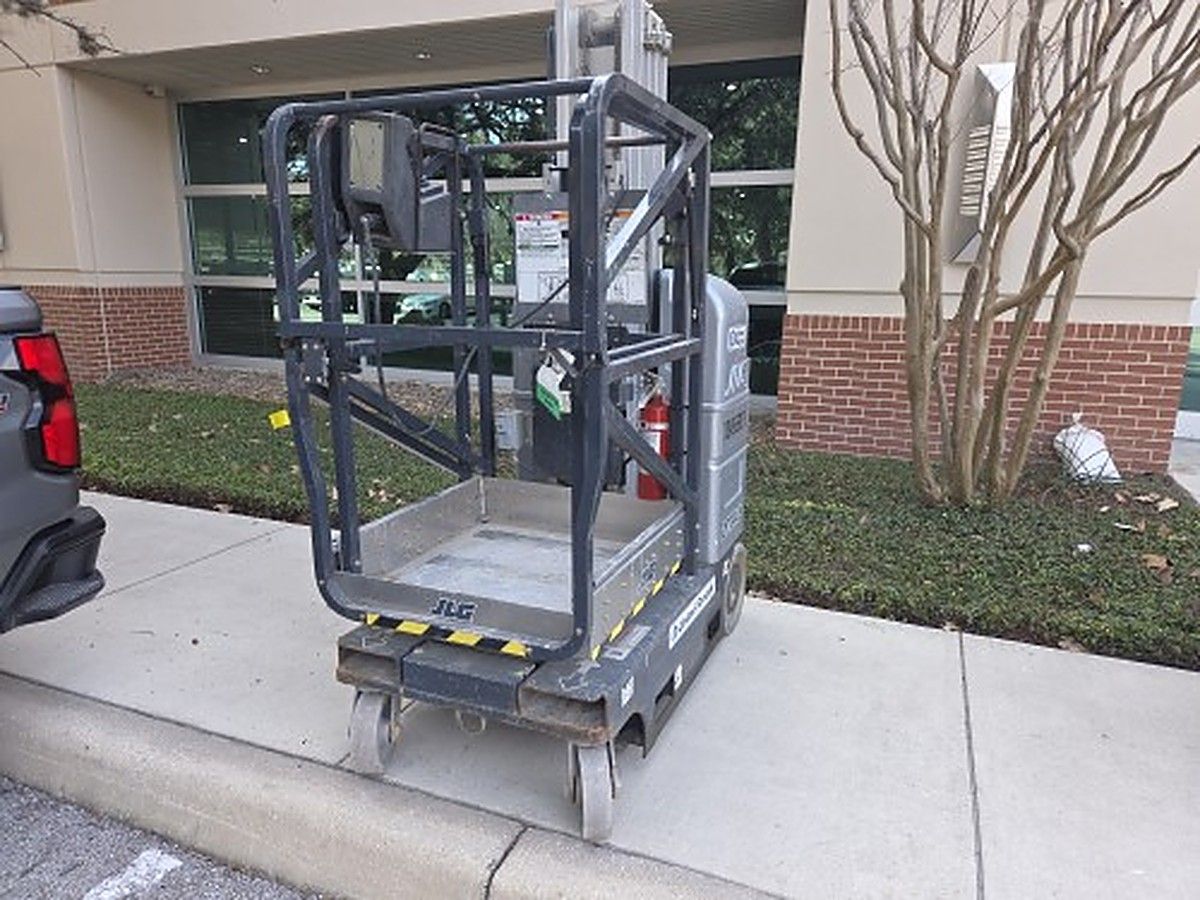 JLG 20MVL photo 4