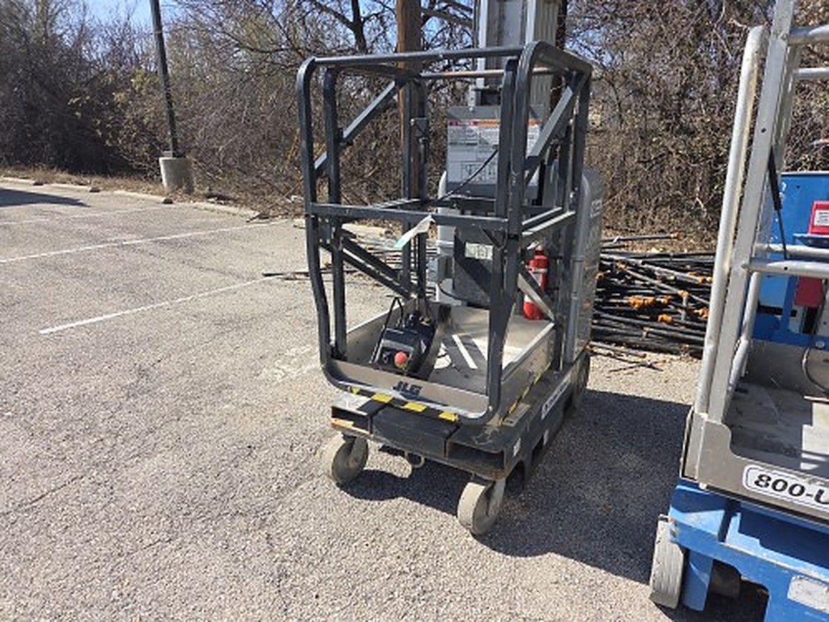 JLG 20MVL photo 8