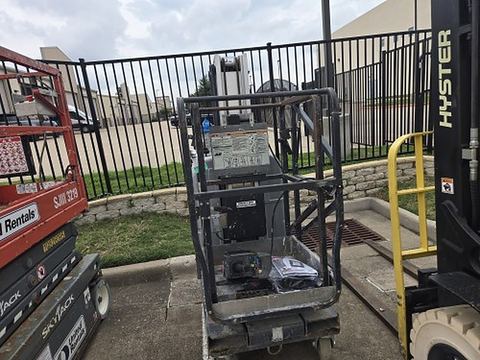 2016 JLG 20MVL Vertical Lift 18-20' Elec Self Propelled