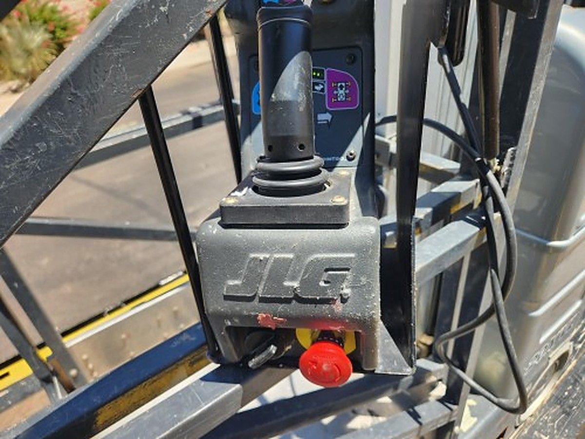 JLG 20MVL photo 6