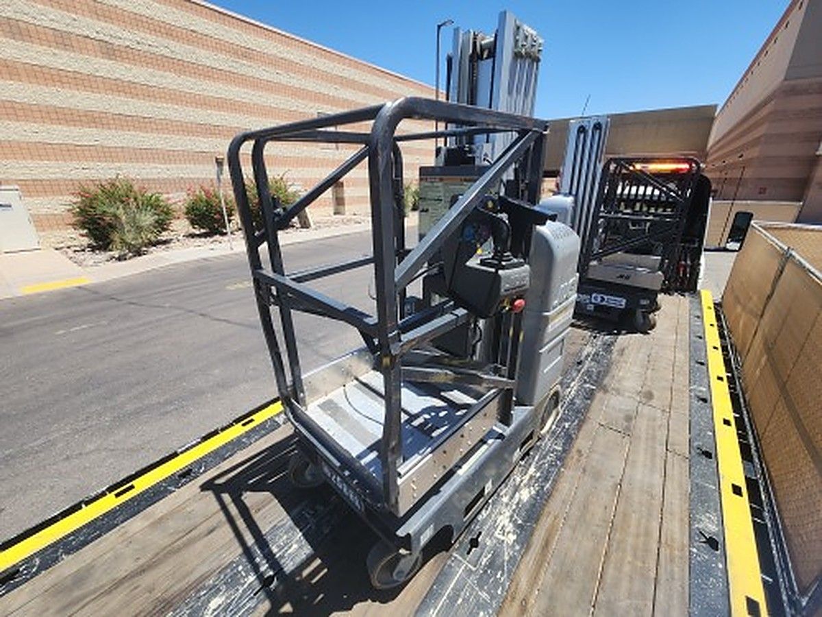 JLG 20MVL photo 2