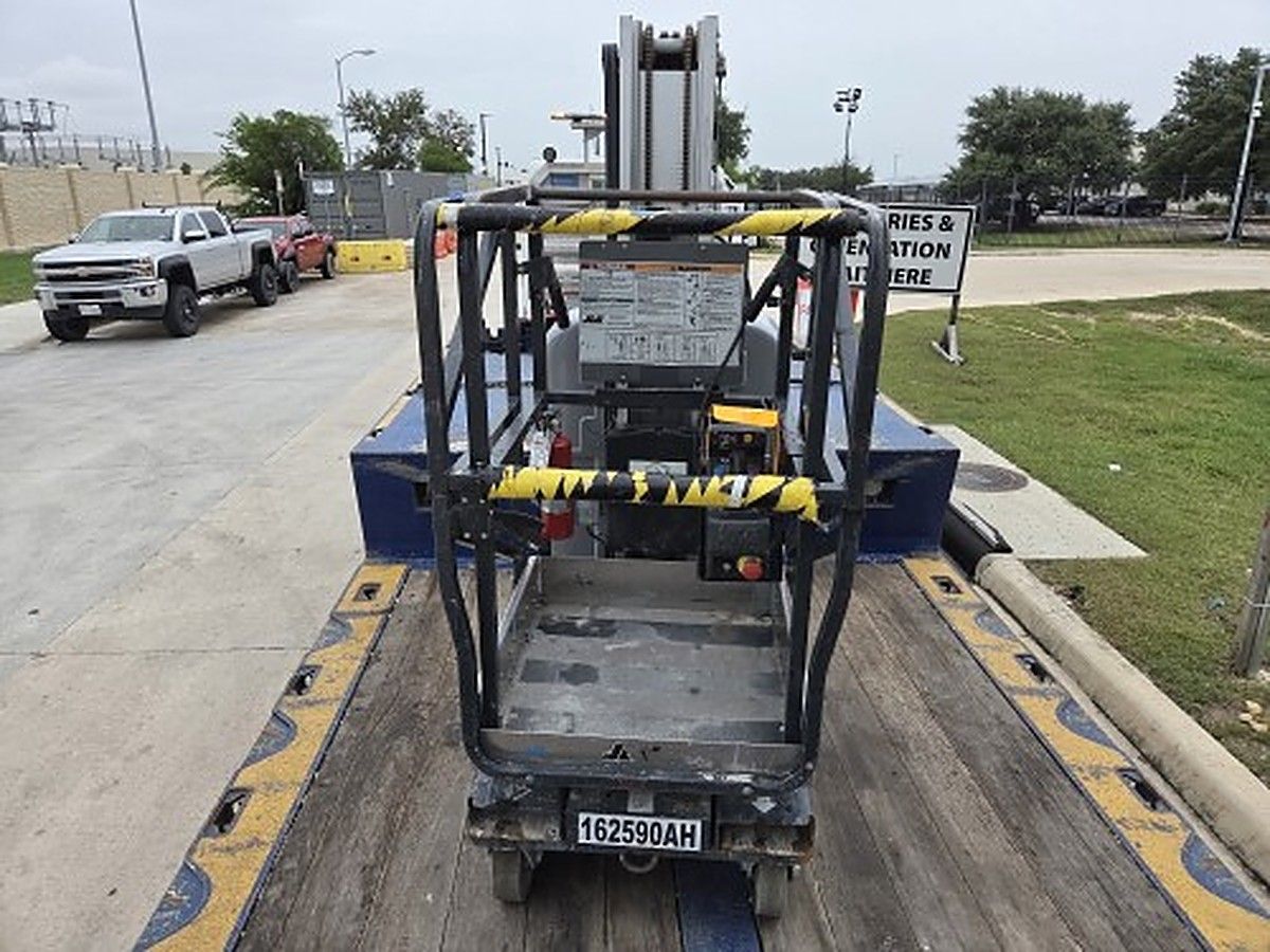 JLG 20MVL photo 4