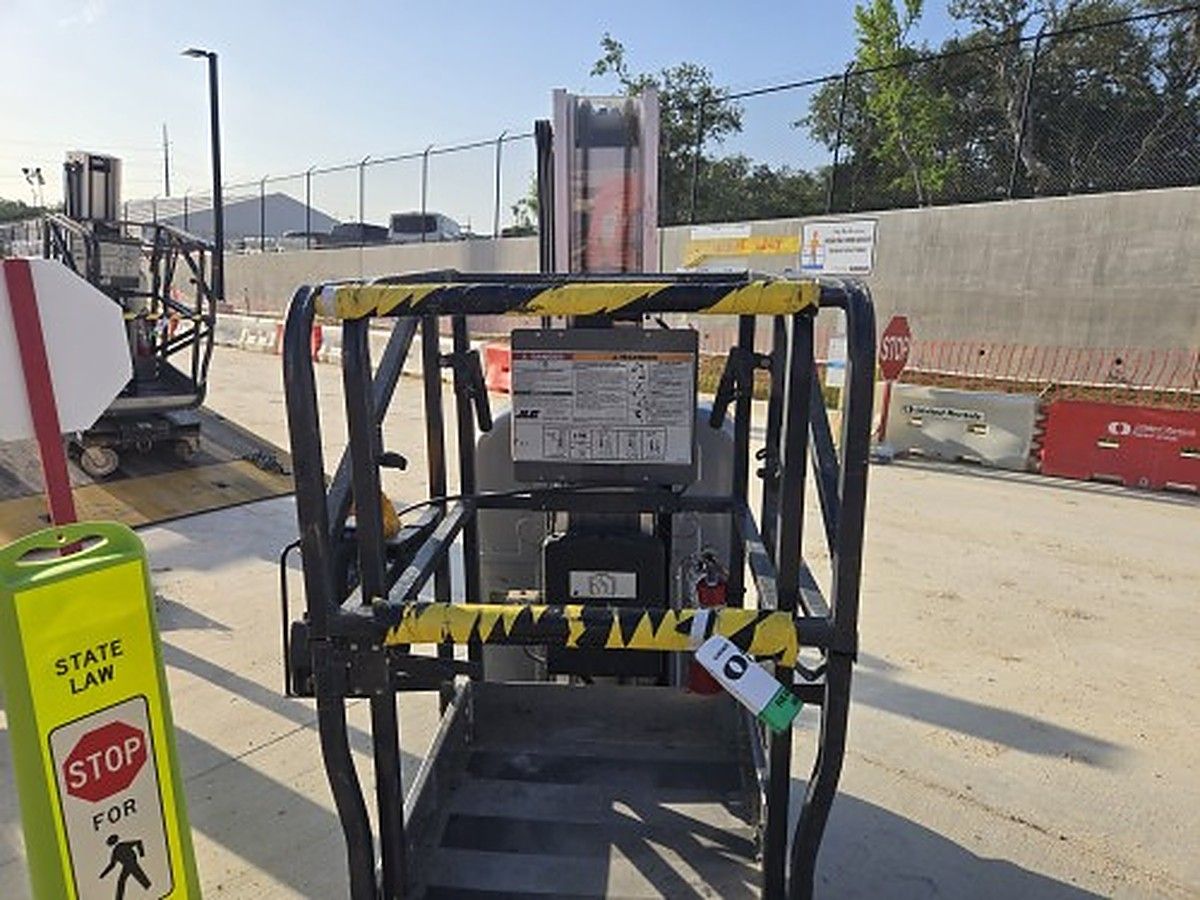 JLG 20MVL photo 5