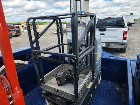 2016 JLG 20MVL Vertical Lift 18-20' Elec Self Propelled