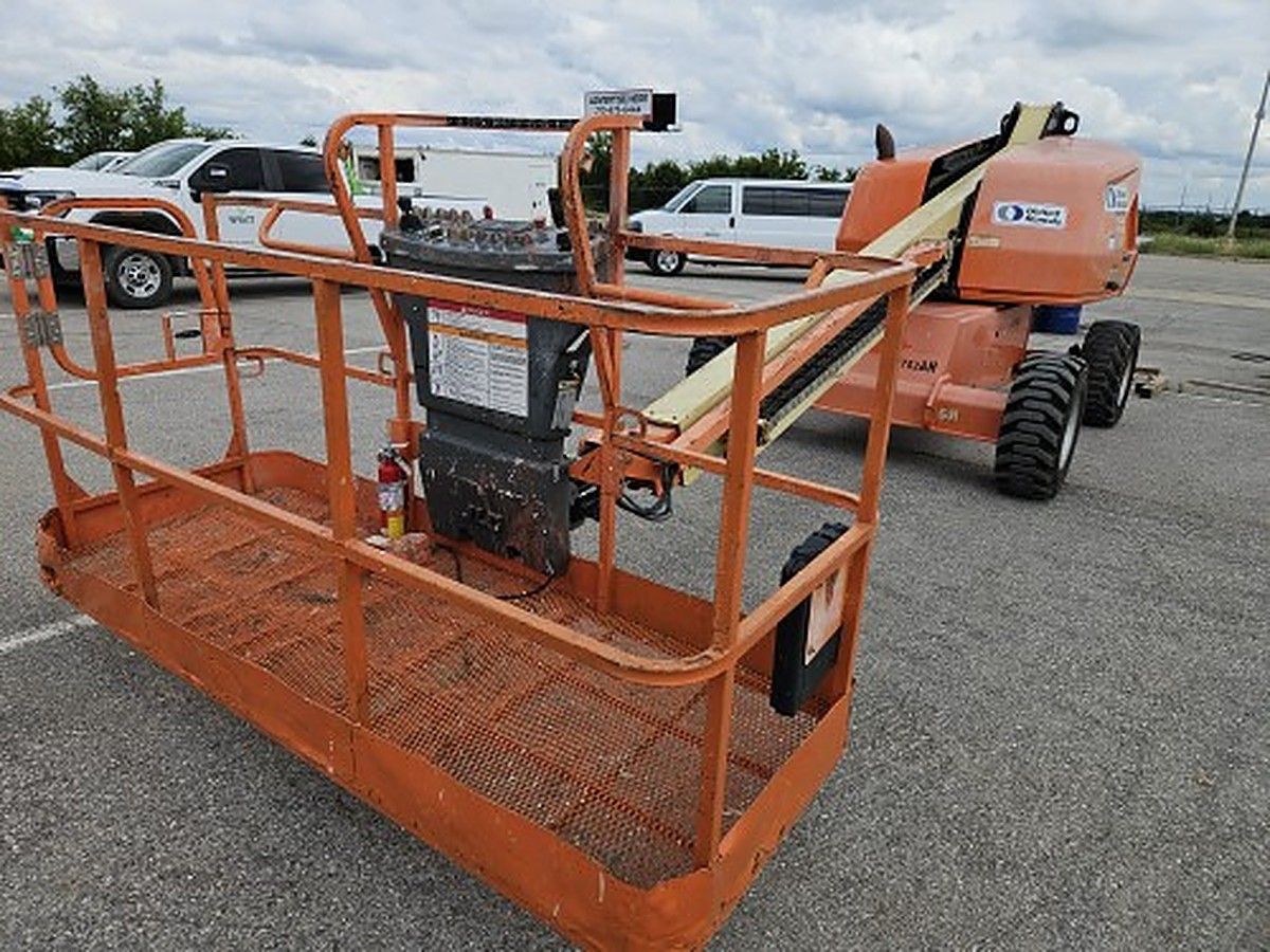 JLG 400S photo 4