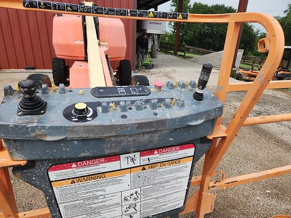 JLG 400S photo 6