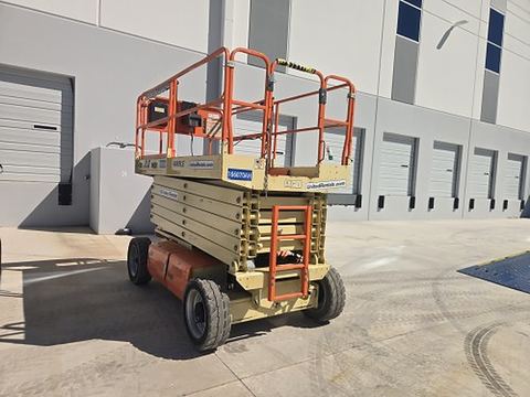 2016 JLG 4069LE Scissor Lift 39-40' Electric