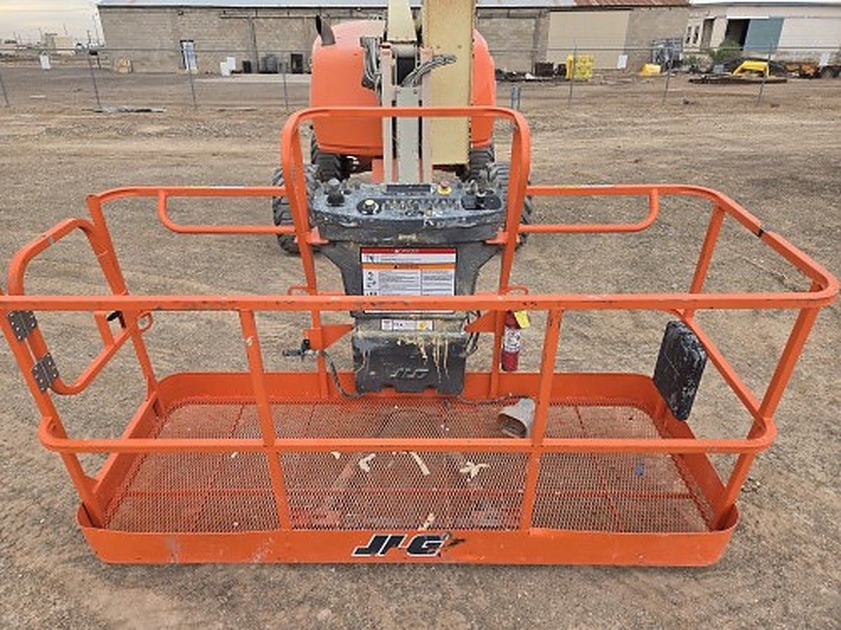 JLG 450AJ photo 10